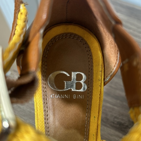 GIANNI BINI WOMEN HEELED SANDALS MUSTARD COLOUR IN SIZE 6M - Picture 4 of 9